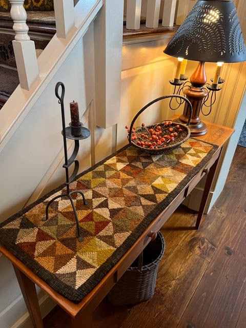 PATCHWORK RUNNER - Traditional Rug Hooking Pattern Designed by Therese ...