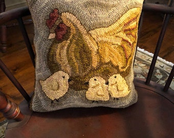 FAMILY TIME - Rug Hooking Pattern Designed by Therese Shick