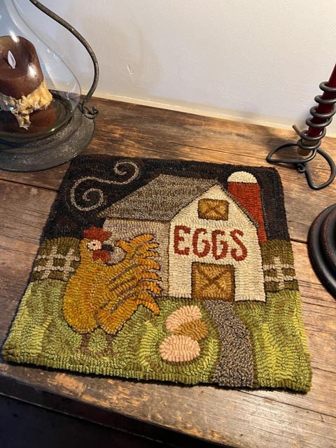 FREE RANGE FARM  (Village Tile Series) - Traditional Rug Hooking Pattern Designed by Therese Shick