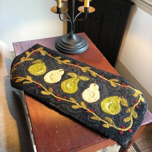 WINTER PEARS - Rug Hooking Pattern Designed by Therese Shick - Etsy