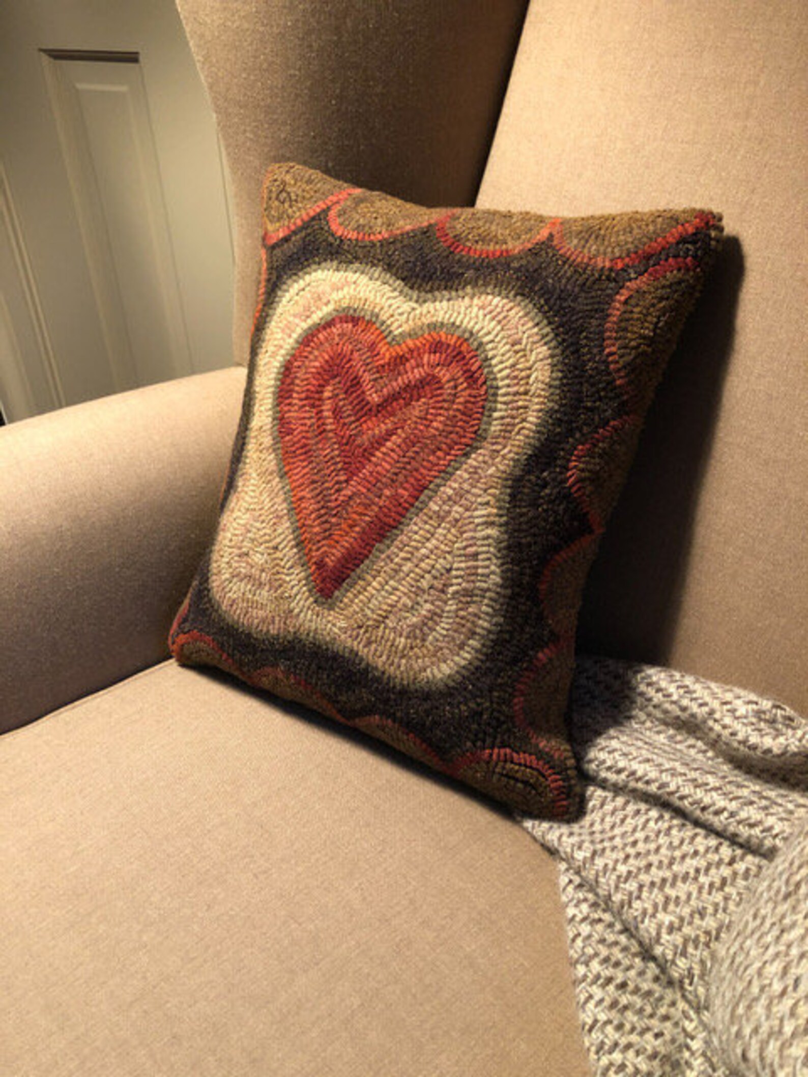 Heart Hook Rug Patterns ONE HEART - Rug Hooking Pattern Designed by Therese Shick - Etsy