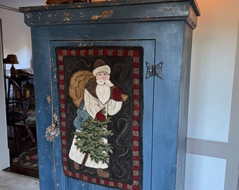 WOODLAND SANTA - Rug Hooking Pattern Designed by Therese Shick