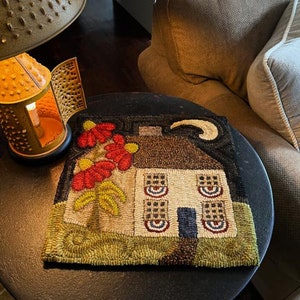 AMERICANA COTTAGE  (Village Tile Series) - Traditional Rug Hooking Pattern Designed by Therese Shick