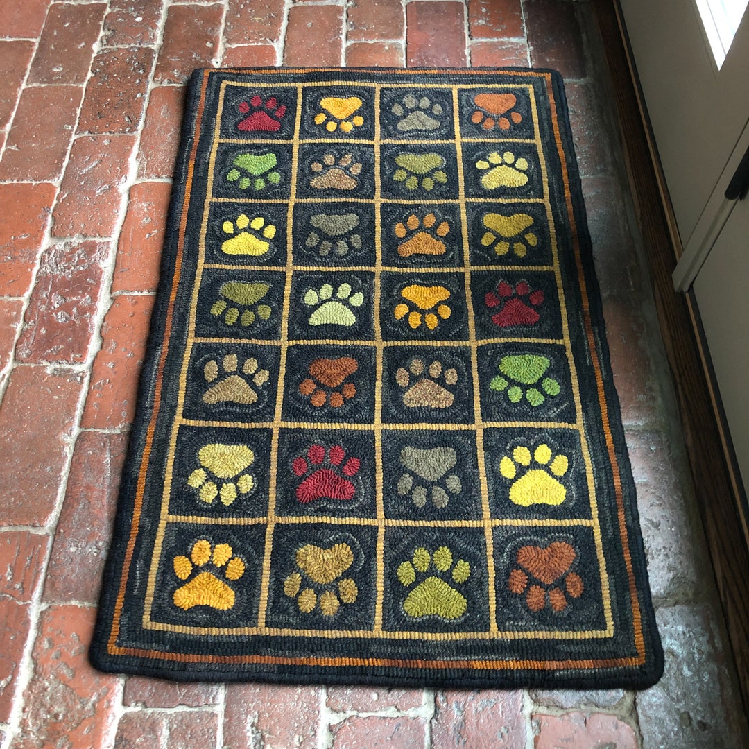 Paw Rug Pattern PAW PRINTS - Rug Hooking Pattern Designed by Therese Shick - Etsy