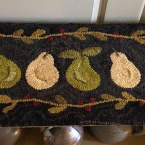 WINTER PEARS - Rug Hooking Pattern Designed by Therese Shick - Etsy