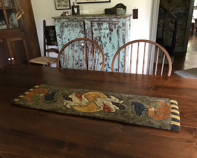 Harvest Runner III Rug Hooking Pattern Designed by Therese Shick