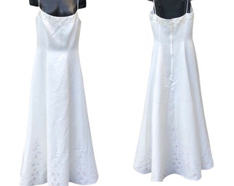 Casablanca Sleeveless Bridal Gown Womens 4-6 Small Wedding Dress Sweep Train White Elegant Simple Summer Spring