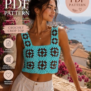 Op de afbeelding: Een gehaakte crop top met een vierkante halslijn en brede schouderbanden, opgebouwd uit een herhalend granny square patroon in afwisselende tinten helder turquoise en donkerbruin. Het kledingstuk wordt aangeboden als een digitaal PDF-patroon.