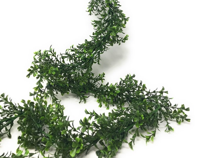 9 FT Faux Boxwood Garland, Greenery Garland, Everyday Garland, Wedding Garland