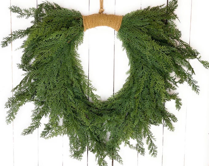 Cedar Christmas Wreath - Real Touch 24"
