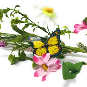 5 FT Artificial Spring Garland w/ Butterflies, Daisies, Heather-Floral Garland-DIY Floral Supply for Wreath, Mantle, Stairs, Entryway, Table image 3