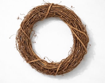 24" Round Grapevine Wreath