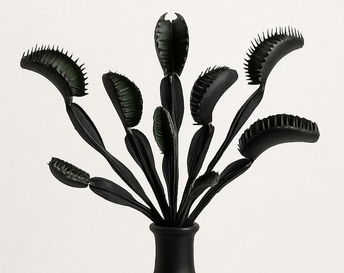 11" Faux Venus Fly Trap Halloween Floral Spray, Gothic Creepy Plant Decor, Halloween Decoration, Spooky Artificial Stem