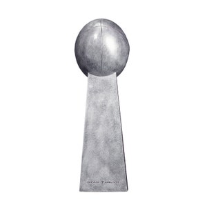 K&ouml;nnte beinhalten: Eine silberne Troph&auml;e in Form eines Fu&szlig;balls mit einem Sockel, auf dem "DECADE AWARDS" steht.