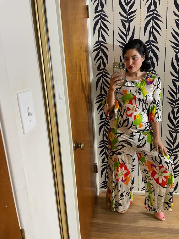 Vintage 60s 70s Tiki Hawaiian Print Jumpsuit - Be… - image 10