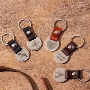Personalized Leather Keychain - Custom Leather Keychain - Wedding Giveaway - BFF Gift Idea - Gift For Dad - Mother&#39;s Day Gifts