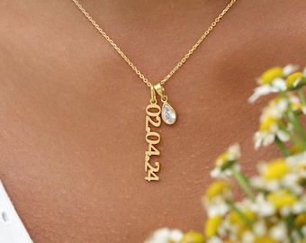 Custom Vertical Date Necklace | Personalized Anniversary Necklaces | Minimalist Dates Charm Gift