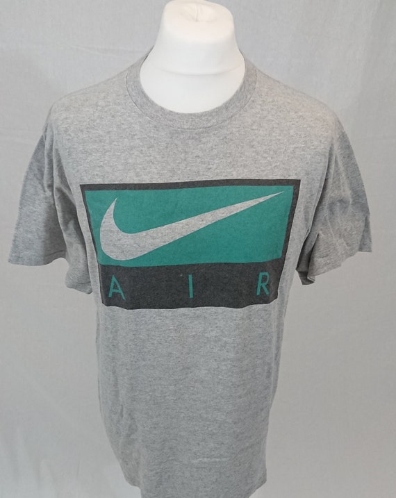 Nike Air Vintage gray t-shirt in size M 