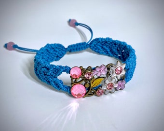 Adjustable bracelet