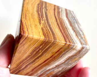 The Most Perfect Vintage Onyx Cube Paperweight / Heavy Carved Layered Banded Onyx Paperweight / Retro Marbled Stoneware Desk Decor