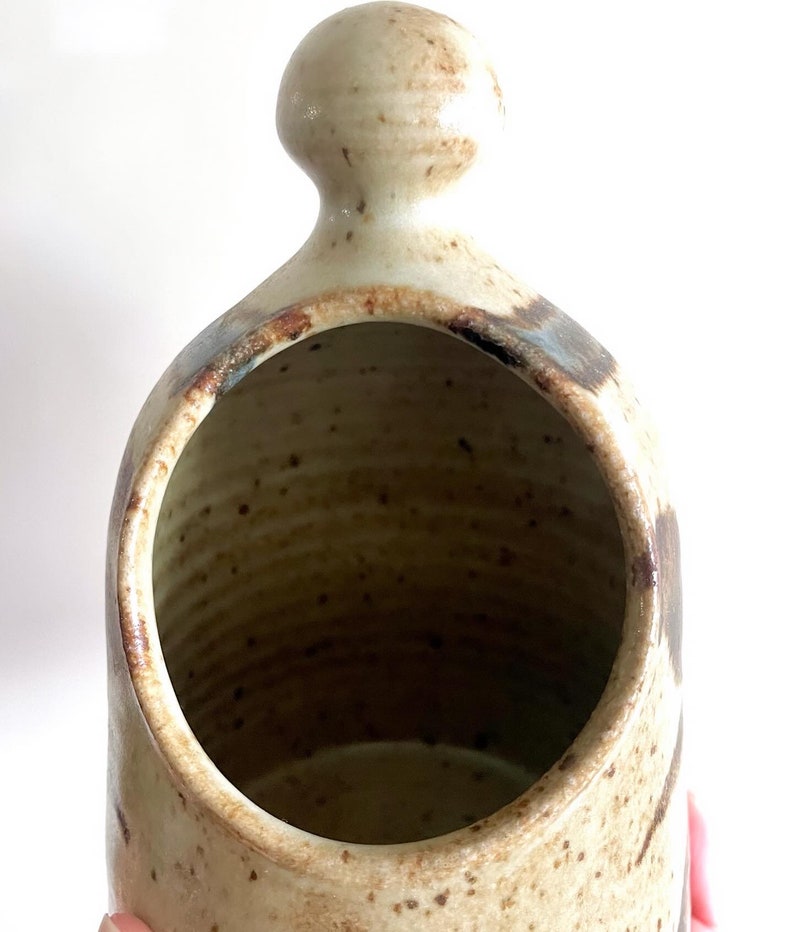 Vintage Ceramic Salt Pig/ Handmade Neutrals Studio Pottery Salt Cellar/ Very Cute Unique Speckled Neutrals Salt Jar image 3