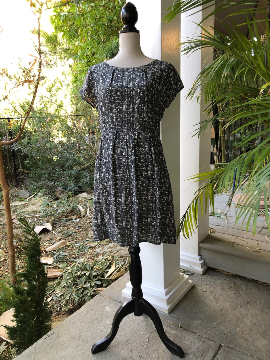 attic and barn silk dress Silk mid-length dress