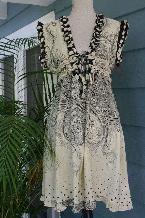 Black and cream intricate print dress with ruffle 