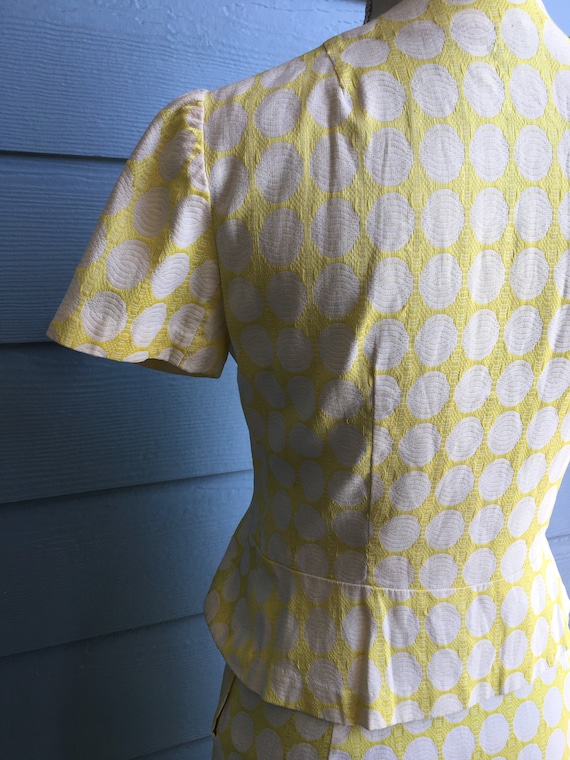 Yellow and cream patterned 1960's vintage cotton … - image 4