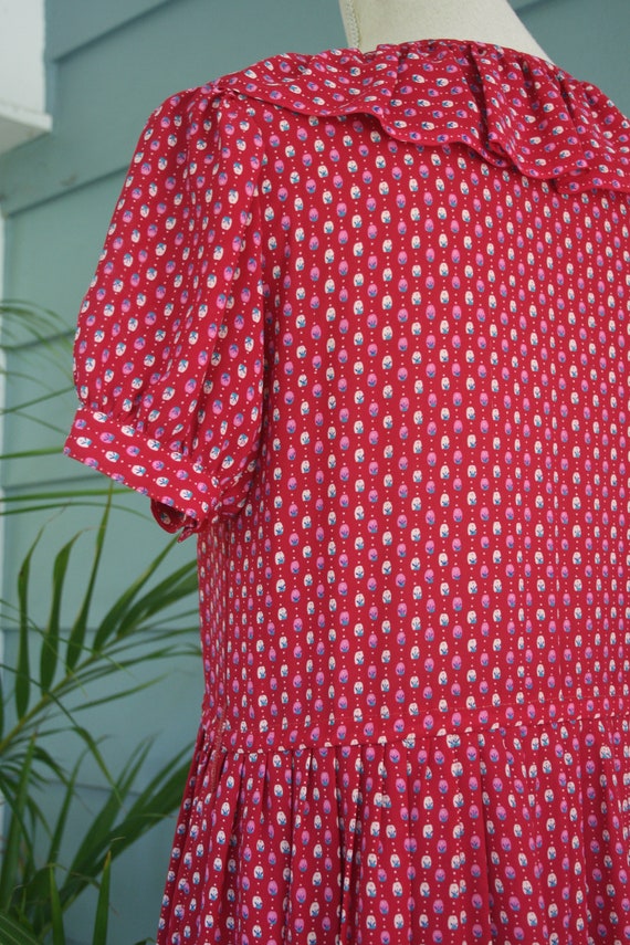 1980's Dark pinkish red patterned sundress with g… - image 4