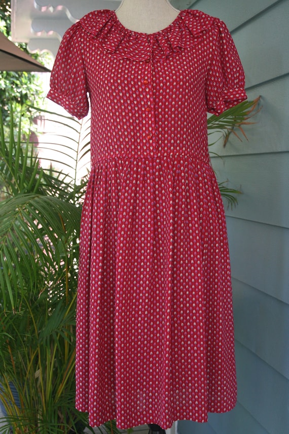 1980's Dark pinkish red patterned sundress with g… - image 1