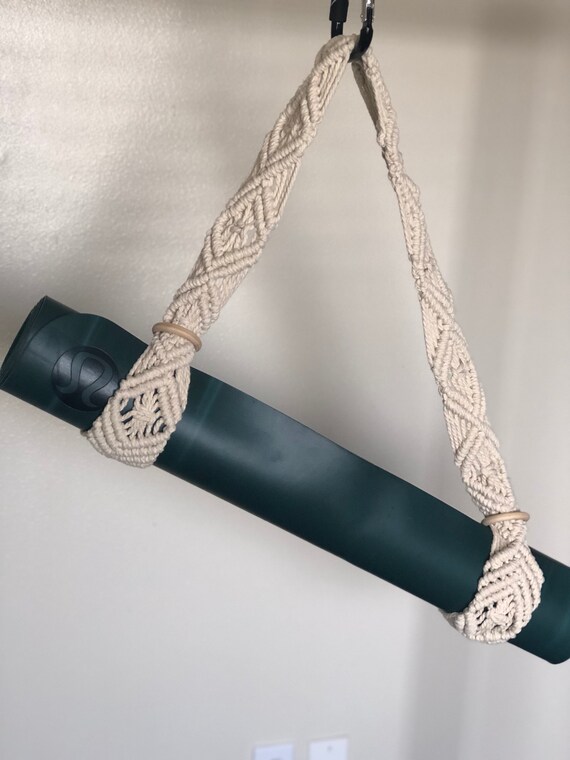 Macrame Yoga Strap // macrame art 