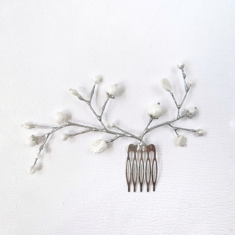 Wedding hair comb Bridal hair comb with agate and shell leaves Unique hair comb image 6