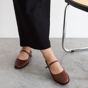 Vintage Brown Leather Mary Janes Pleated Square Toe Low Heel Pumps Comfort Shoes