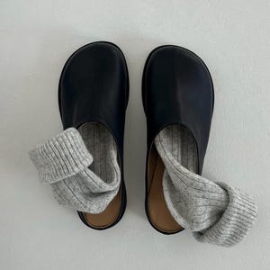 Black Leather Barefoot Clogs – Round Toe Casual Leather Shoes