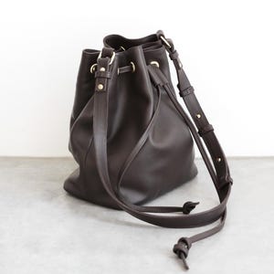 Handmade Genuine Leather Bag – Stylish Everyday Shoulder Bag