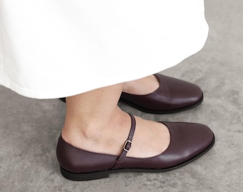 Zapatos Mary Jane para mujer: Planos de piel Bordo con cómodos tacones bajos