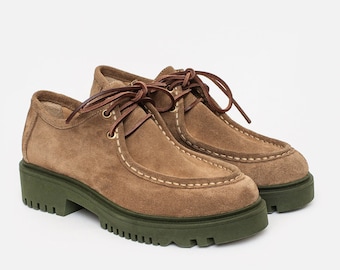 Handgefertigte Wildleder Schuhe für Damen