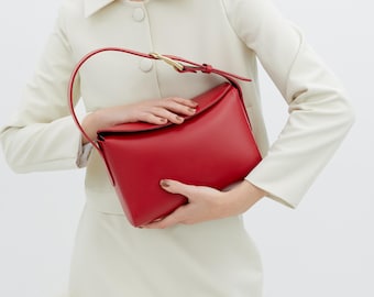 Leather Red Bag – Minimalist Everyday Handbag for Women