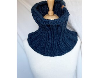 Marineblauer Rippenstich Cowl
