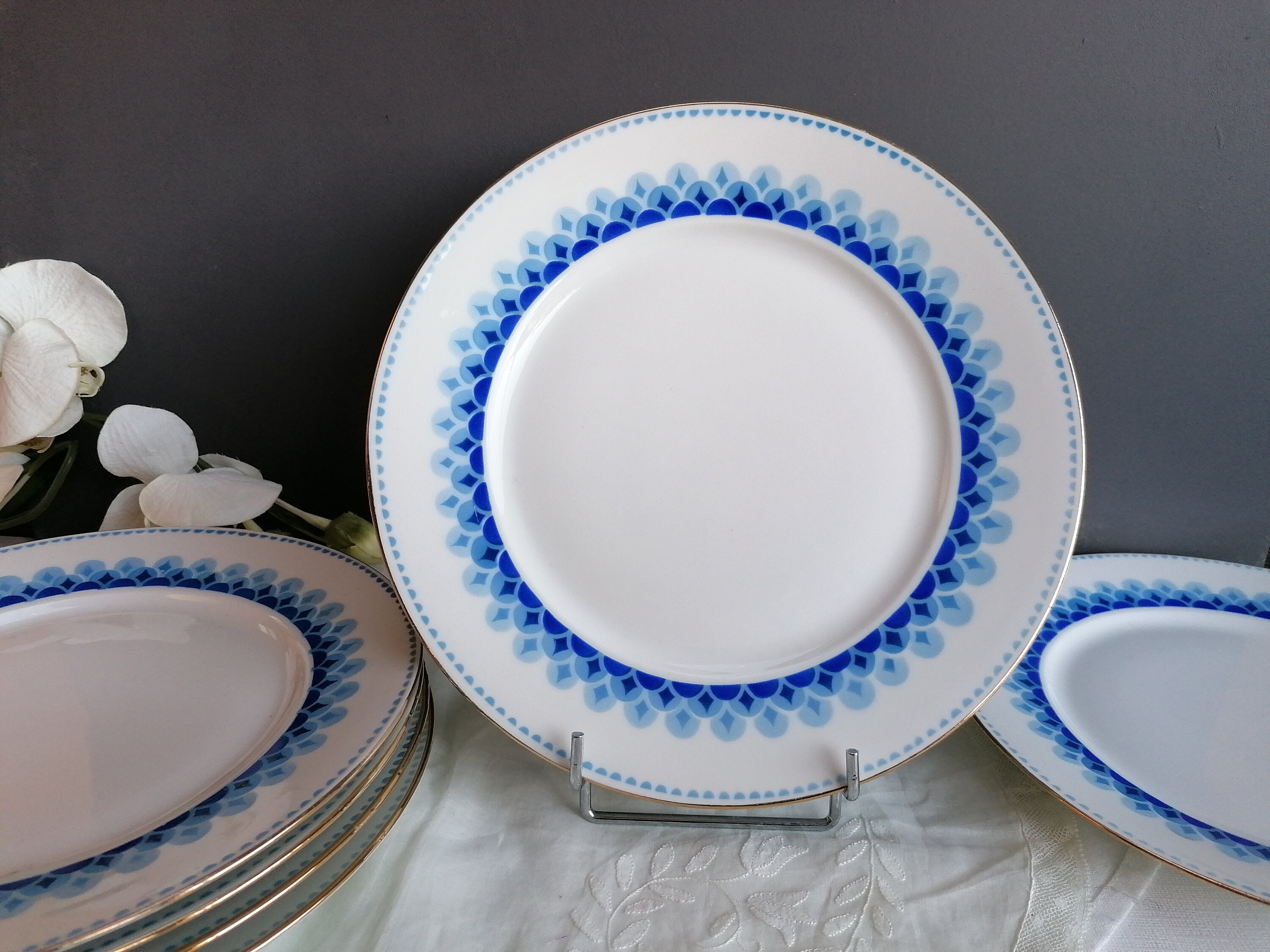 6 Assiettes Vintage, Porcelaine de Limoges, Décor Géométrique Bleu et Doré, Modèle Primax.grandes Pl