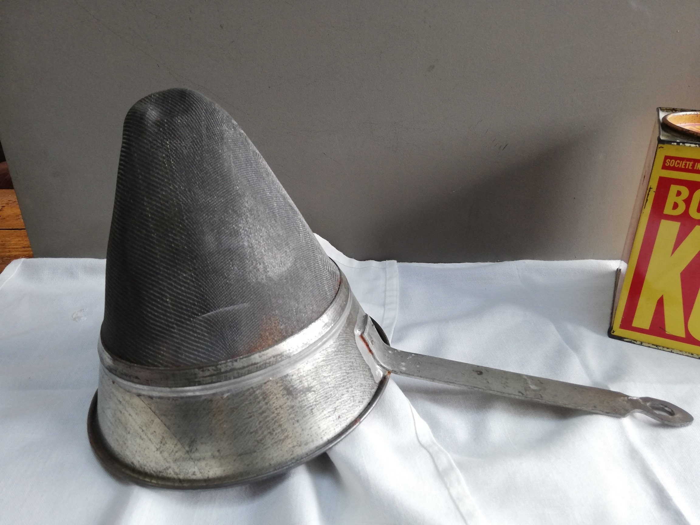 Ustensile de Cuisine Ancien. Chinois Cuisine. en Métal, Ustensile Français Des Années 50. Vintage Co