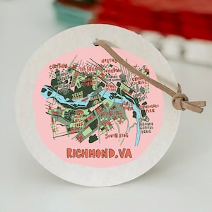 RVA-Kartenornament || Helles und schrulliges Dekor in Richmond, Virginia || Virginia Weihnachtsgeschenk || Strumpffüller || Leichtes Pappornament