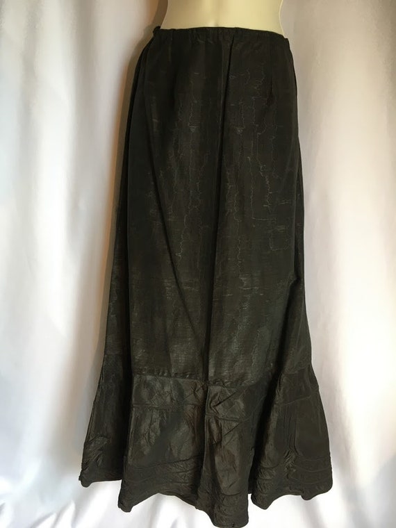 Antique Victorian Black Taffeta Underskirt slip petti… - Gem