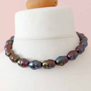 Angie Gooderham Pearl Necklace - Chunky Pearl Necklace in great condition