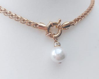 Vintage Perlen Anhänger mit goldfarbener Kette im 60s Style