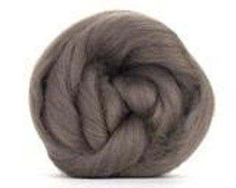 Available as 1 or 4 ounce Top Spice 100/% Corriedale Dyed Roving Needle Felting Wool