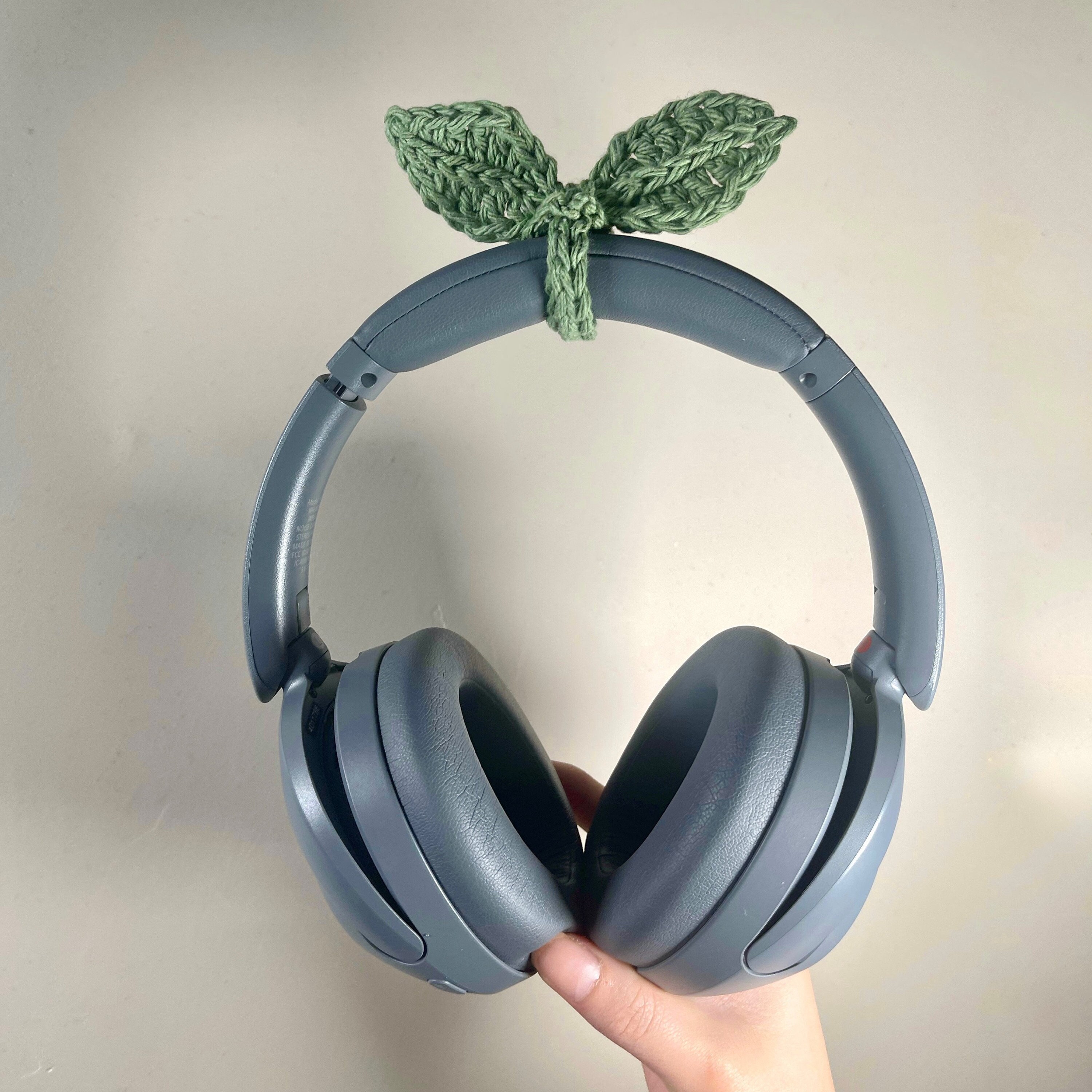 Accessoire pour casque d'écoute / Marque-page plante au crochet -   France