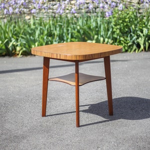 Vintage table, wooden table, Formica coffee table, 2-tier table, living room table, end table, side table, plant stand