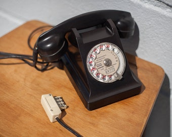 Téléphone à cadran rotatif, téléphone bakélite noir, téléphone vintage propriété de l'état , rétro, 60's