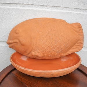 Vintage fish-shaped terracotta dish, zoomorphic dish, presentation dish, tableware